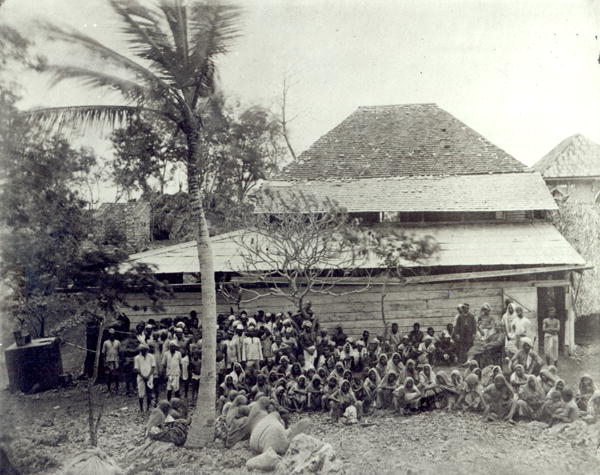Plantation Workers on arrival from India, mustered at Depot, c.1891 (b/w photo)  von English Photographer