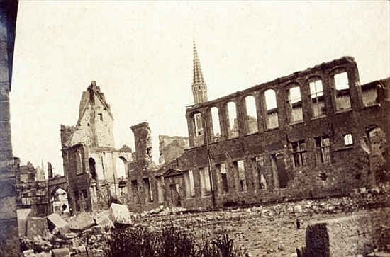 Ruins near the Powder Magazine, Ypres, June 1915 von English Photographer