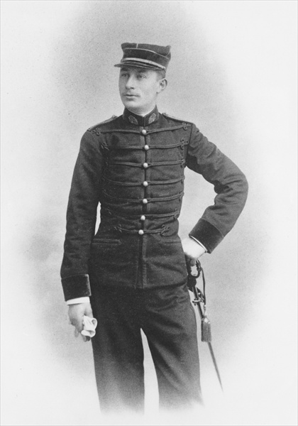 Ernest Duchesne as a Second class Major of Medicine in the Second Regiment de Hussards of Senlis, 18 von French Photographer