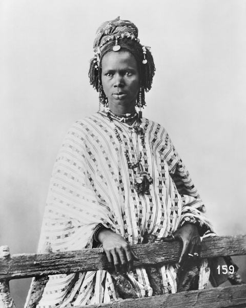 Senegalese woman, c.1900 (b/w photo)  von French Photographer
