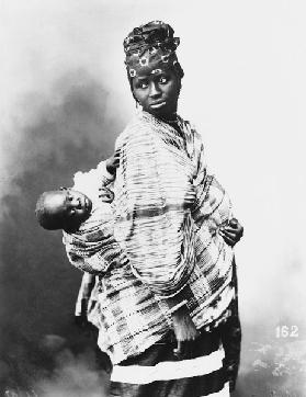 Senegalese Mother and Child, c.1900 (b/w photo) 