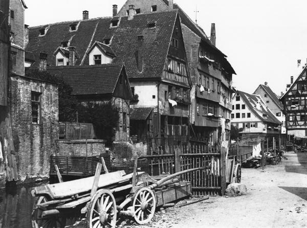 View of the Old Quarter, Ulm, c.1910 (b/w photo)  von Jousset