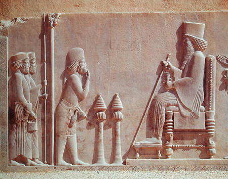 A Median officer paying homage to King Darius I (c.550-486 BC) from the Treasury von Achaemenid
