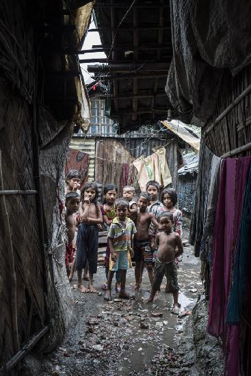Kinder im Slum von Bangladesch