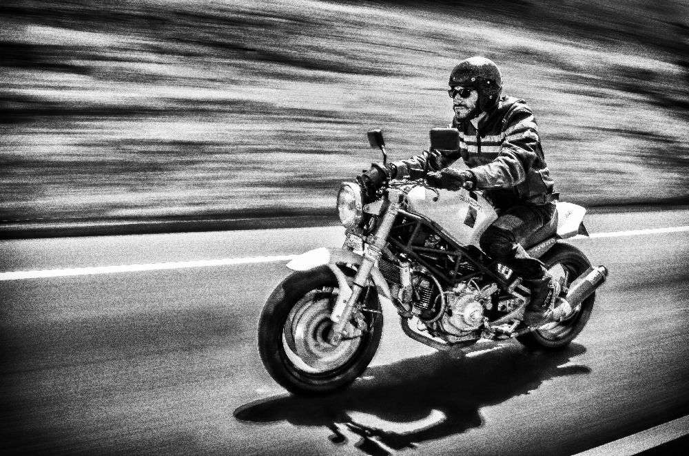 Die Motorrad-Tagebücher von Alejandro Fernández Muñoz