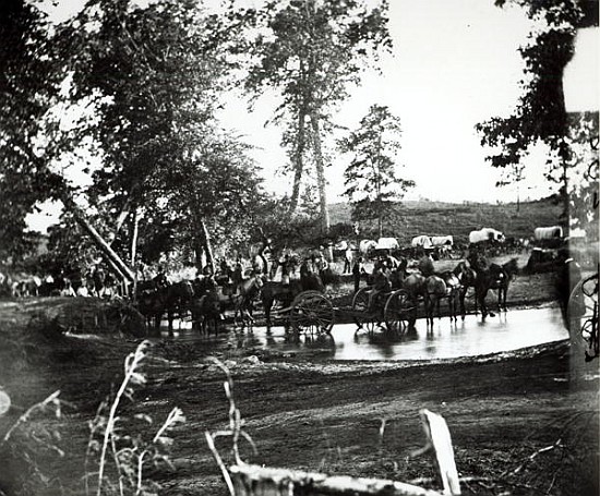 Federal battery fording a tributary of the river Rappahannock on battle day, Cedar Mountain, Virgini von American Photographer