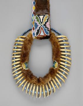 Bear claw necklace, Mesquakie 1835
