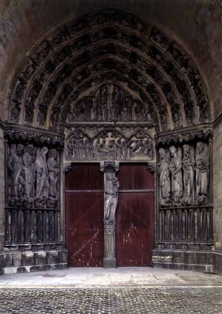 Central portal of the west facade with tympanum depicting The Triumph of the Virgin von Anonymous