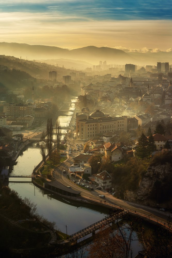 Sonnenuntergang in Sarajevo von Bez Dan