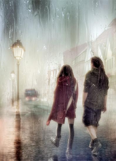 „...an einem nebligen,regnerischen Tag durch die Straßen der Stadt laufen...