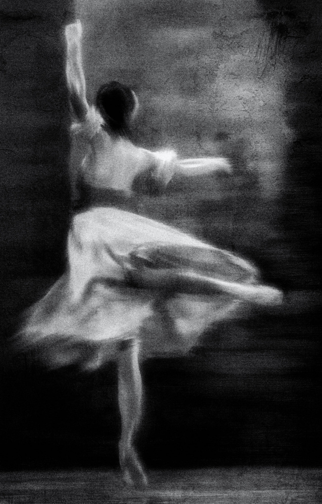 „…tanzen für das Publikum…“ von Charlaine Gerber