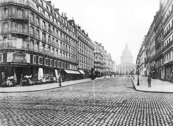 Paris, rue Soufflot, the Pantheon, 1858-78 (b/w photo)  von Charles Marville
