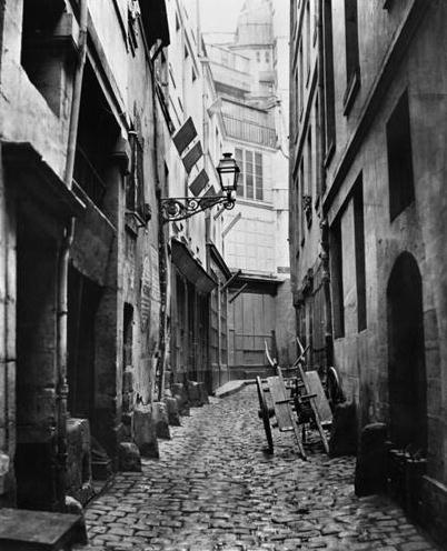 Rue du Haut Moulin, from rue de Glatigny, Paris, 1858-78 (b/w photo)  von Charles Marville