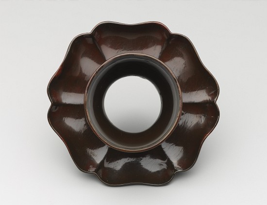 Tea Bowl Stand, Southern Song Dynasty von Chinese School
