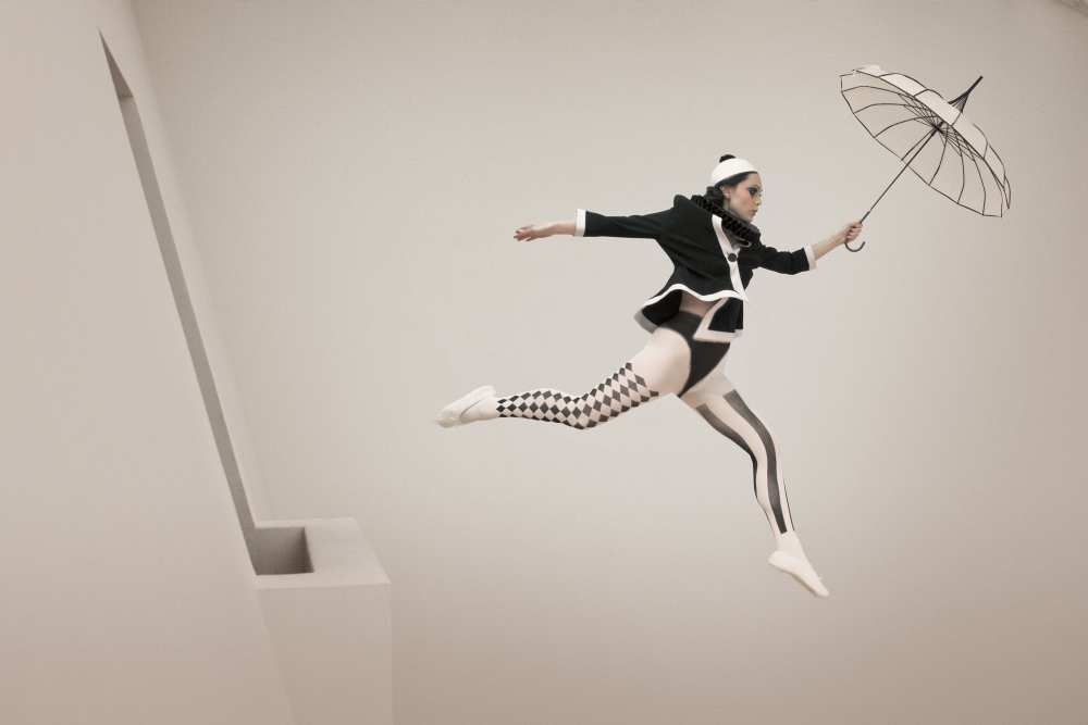 The jump von Christine Von Diepenbroek