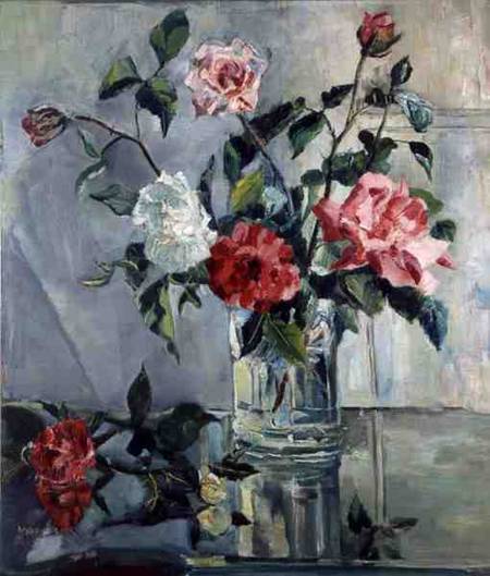 Roses on a Ledge in a Glass Vase von Countess Nora- Wydenbruck