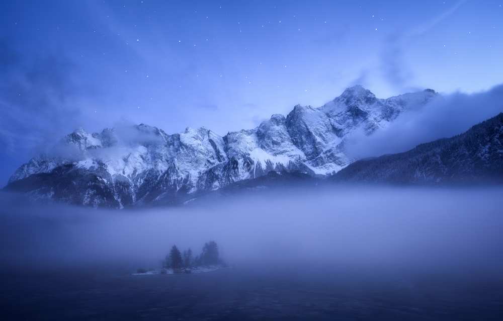 Misty Winter Evening von Daniel F.