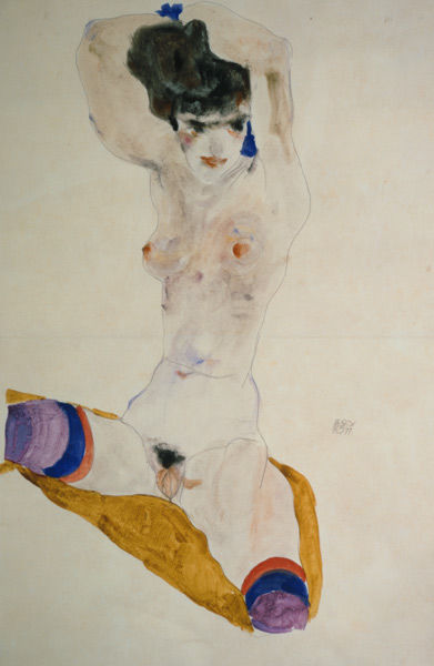 Sitzendes nacktes Mädchen mit über dem Kopf verschränkten Armen von Egon Schiele