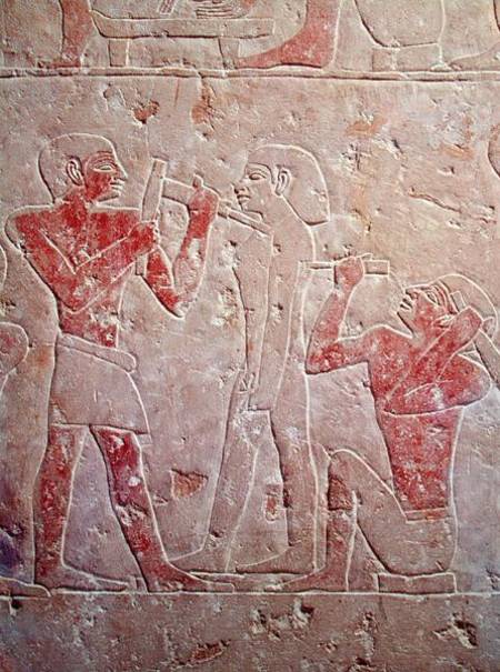 Relief depicting two sculptors carving a statue, from the mastaba of Kaemrehu, Saqqara, Old Kingdom von Egyptian