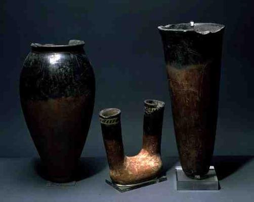 Three vessels, Egyptian, Naqada I Period (4000-3500 BC) and Naqada II Period (3500-3100 BC) (terraco von Egyptian