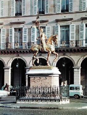 Equestrian statue of Joan of Arc (1412-31) 1874 modif