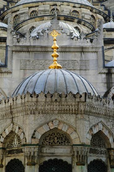 eine historische Moschee in der Stadt Istanbul