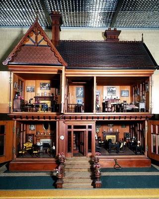 Doll's house purchased and furnished by Queen Mary, made by Ascroits of Liverpool, c.1920 (mixed med von English School, (20th century)