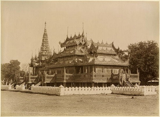 The Nan-U Human-Se, Shwe-Kyaung in the palace of Mandalay, Burma, late 19th century von Felice (Felix) Beato