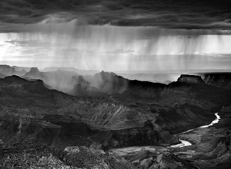 Regen am Colorado River