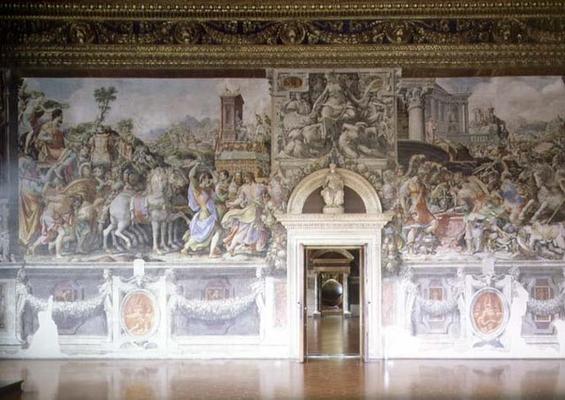 Wall in the Sala dell'Udienza with frescoes of The Triumph of Camillus and Camillus forbidding the W von Francesco de Rossi Salviati Cecchino