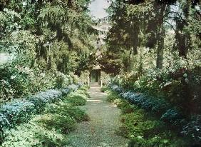 Path in Monet's Garden at Giverny, early 1920s (photo) 19th