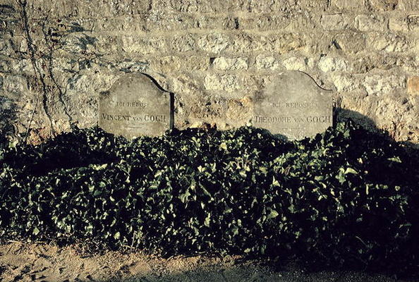 Graves of Vincent (1853-90) and Theo (1857-91) van Gogh (stone) von French School