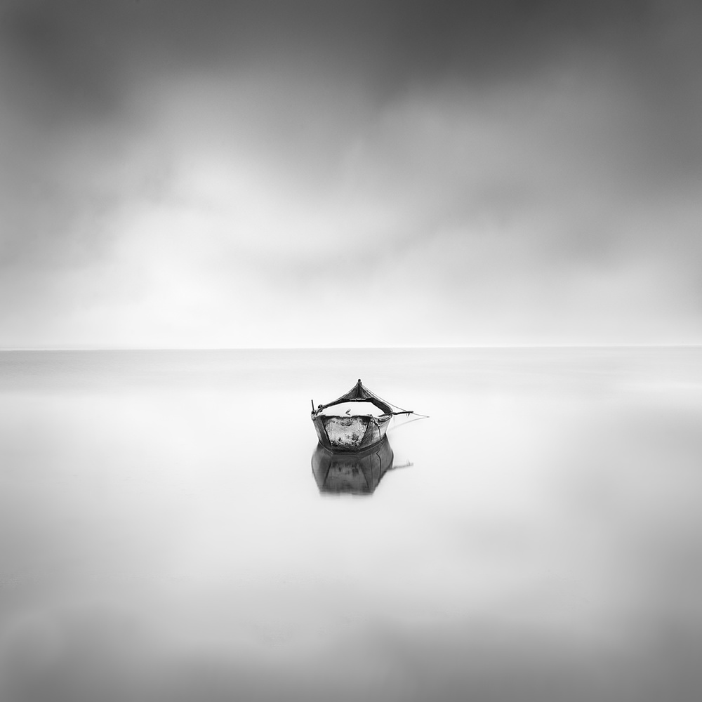 Einsames Boot von George Digalakis