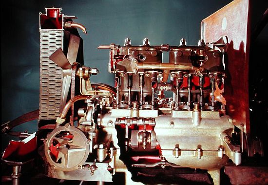 De Dion-Bouton cylinder engine von Georges Bouton
