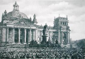 Philipp Scheidemann (1865-1939) gives an address from the Reichstag announcing the creation of a new 19th