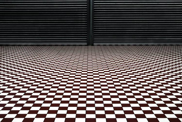the hypnotic floor von Gilbert Claes