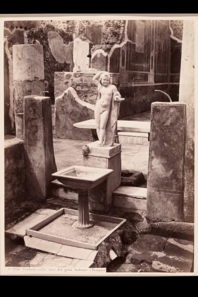 Pompeji: Brunnen in der Casa del gran balcone