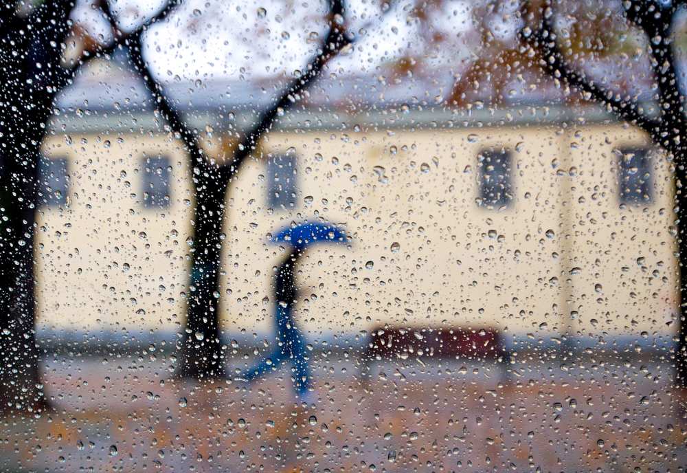 ....a rainy day von Giorgio Toniolo