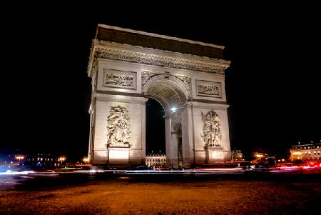 Arc Triomphe at night 2020