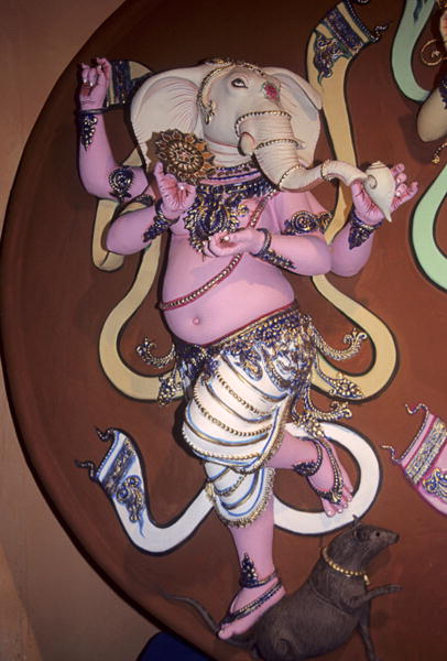 Idol of the Elephant headed god Ganesh (plaster)  von Indian School