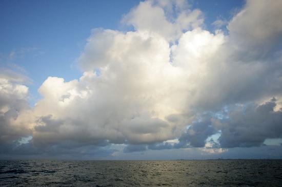 Wolkenhimmel über der Nordsee von Ingo Wagner