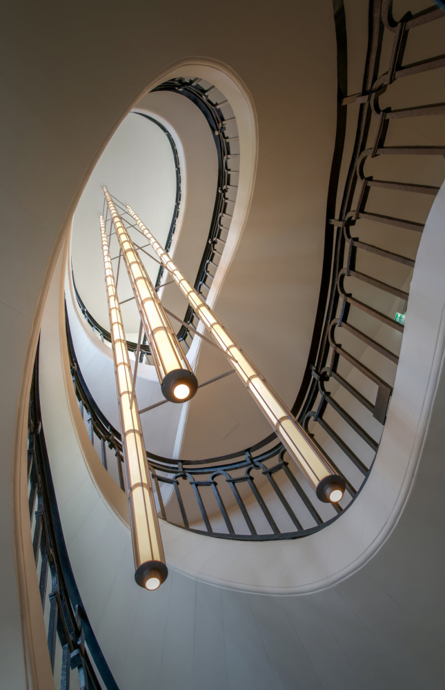 Treppen mit Lichtern von Isabelle DUPONT