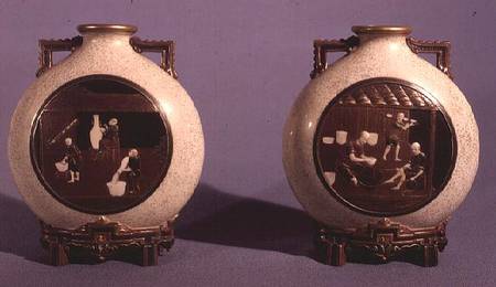 Pair of Worcester vases von James Hadley