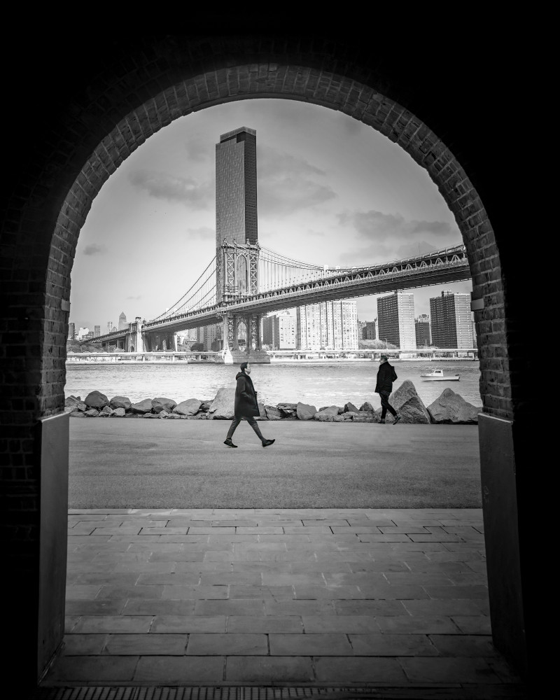 Spaziergang an der Brooklyn Bridge von Jennifer Chen
