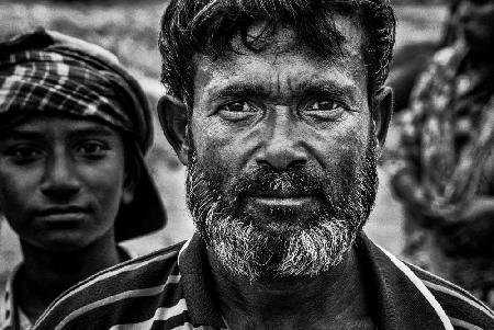 Bauarbeiter auf den Straßen von Bangladesch