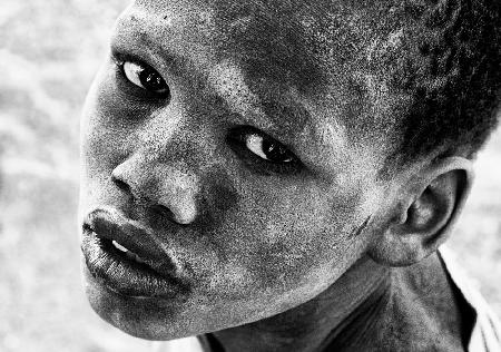 Kind des Mundari-Stammes – Südsudan