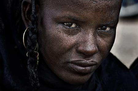 Peul-Frau beim Gerewol-Festival – Niger