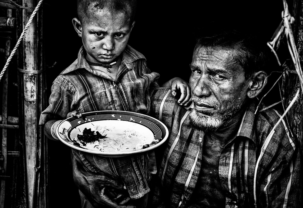 Rohingya-Flüchtlingsvater und Sohn – Bangladesch von Joxe Inazio Kuesta Garmendia