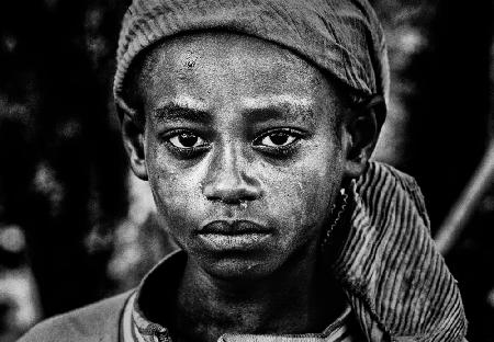 Surmi-Stammjunge – Kenia
