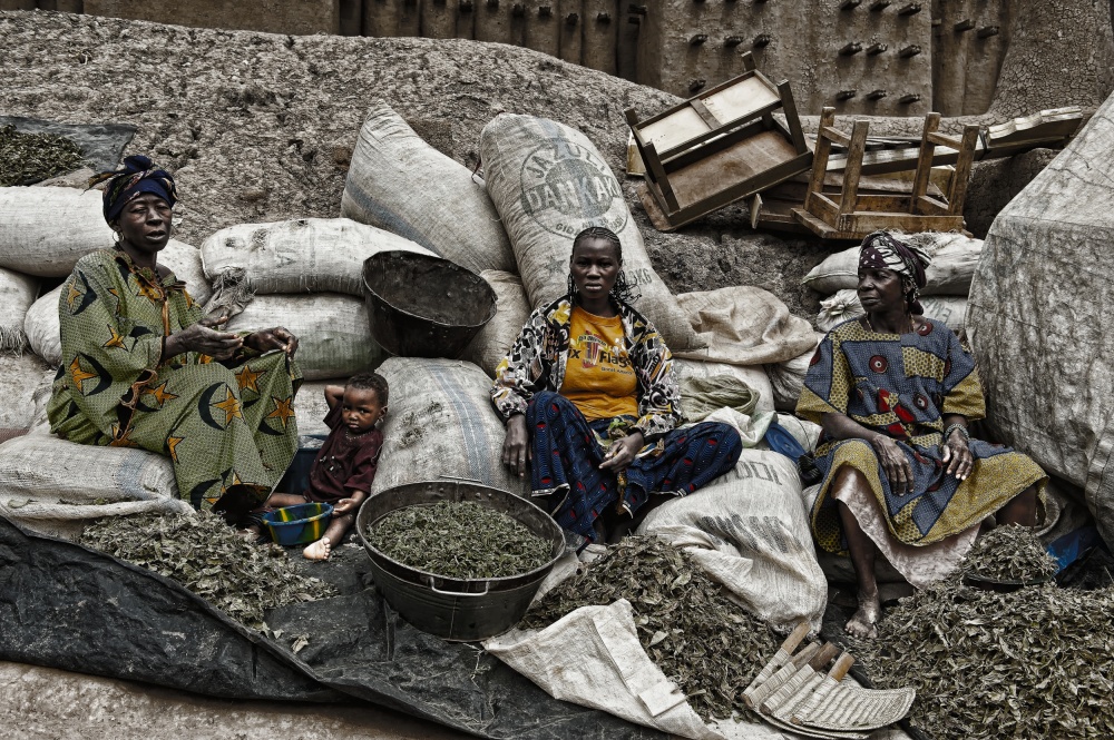 Verkaufen auf dem Markt (Djenné – Mali) von Joxe Inazio Kuesta Garmendia